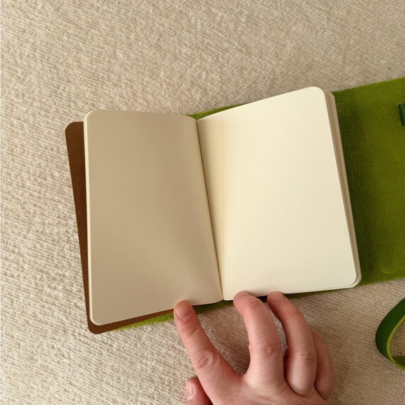 Portland Leather Vibrant Green Journal - Picture 8 of 8